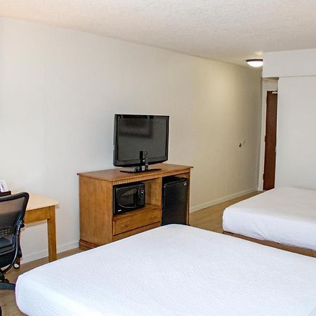 Midtown Garden Inn Феникс Экстерьер фото